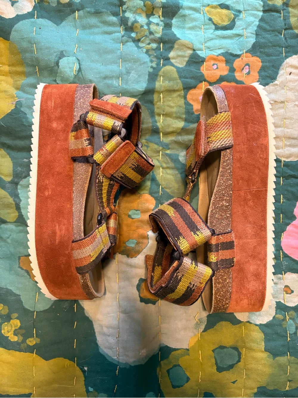 Intentionally Blank Women's Striped Multi-Color Velcro Adjustable Sandals NEW - Picture 2 of 6